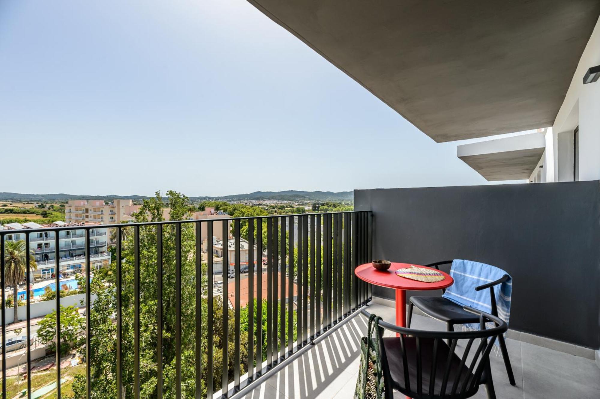 Hotel Vibra District - Adults Only Sant Antoni de Portmany Dış mekan fotoğraf