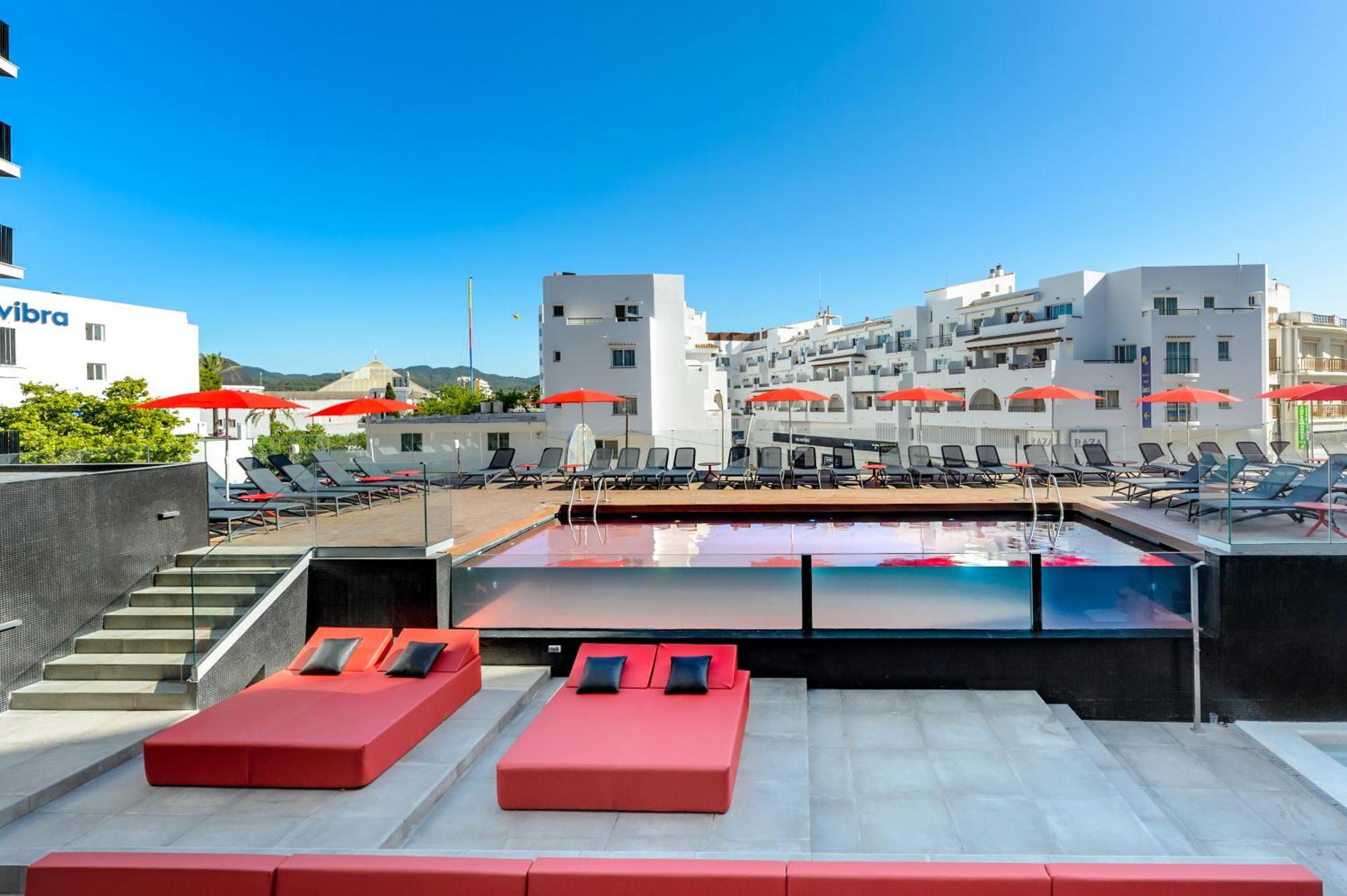 Hotel Vibra District - Adults Only Sant Antoni de Portmany Dış mekan fotoğraf