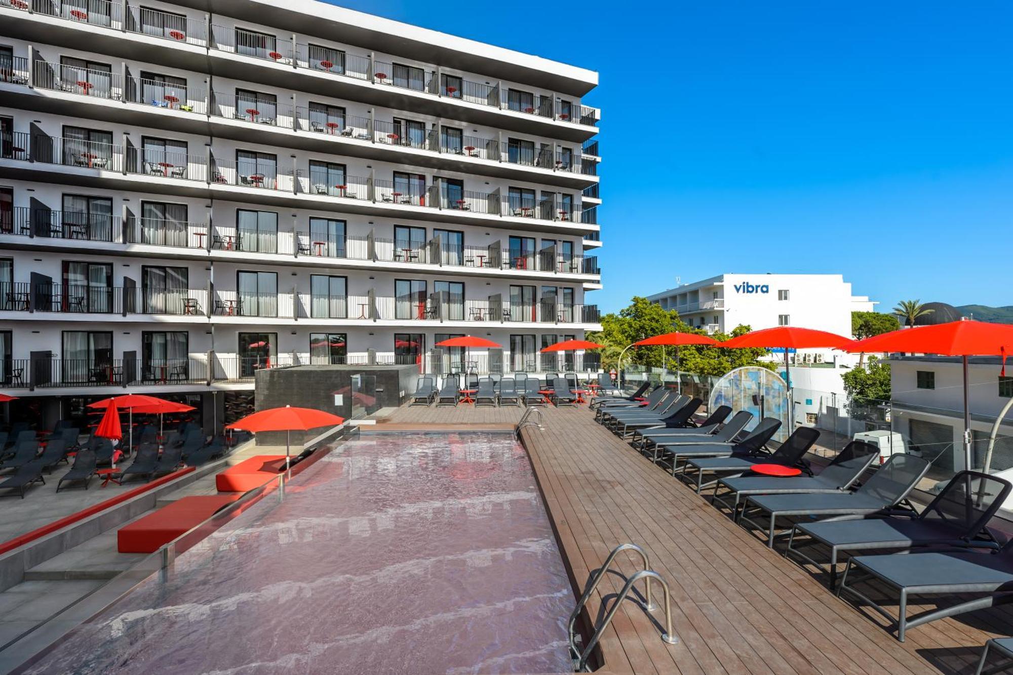 Hotel Vibra District - Adults Only Sant Antoni de Portmany Dış mekan fotoğraf